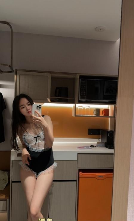 图片[2]-性感纯欲娜美宝安-51约啪