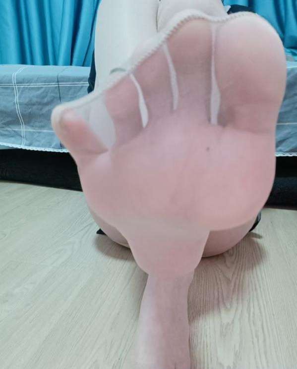 个人美腿丝足-51约啪