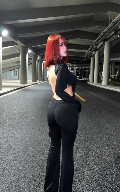 图片[2]-高挑丰臀风骚馨菲-51约啪