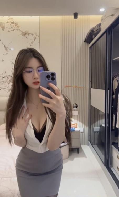 美腿翘臀一菲-51约啪