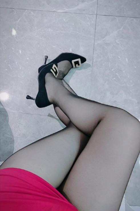 图片[2]-包臀屁股大的小姐姐-51约啪