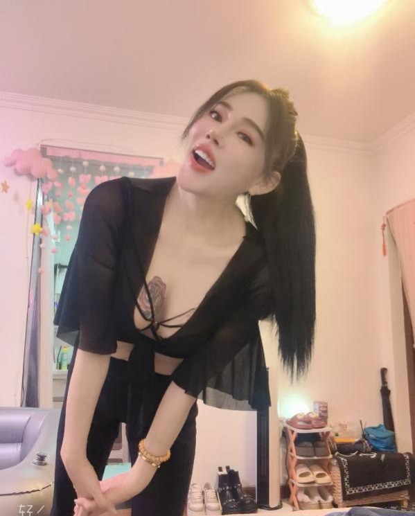 铁西水床艳舞御姐 1 铁西水床艳舞御姐