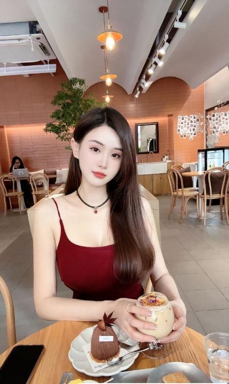 福田风骚甜美颜值嫩妹 2 福田风骚甜美颜值嫩妹