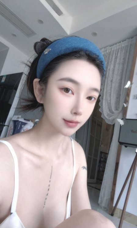 黄岛高挑颜值性感可可 - 51约啪-51约啪