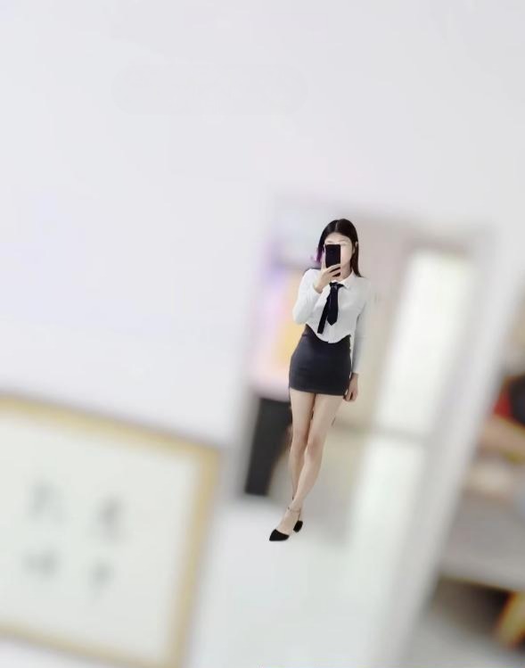 温柔性感的鱼儿姐