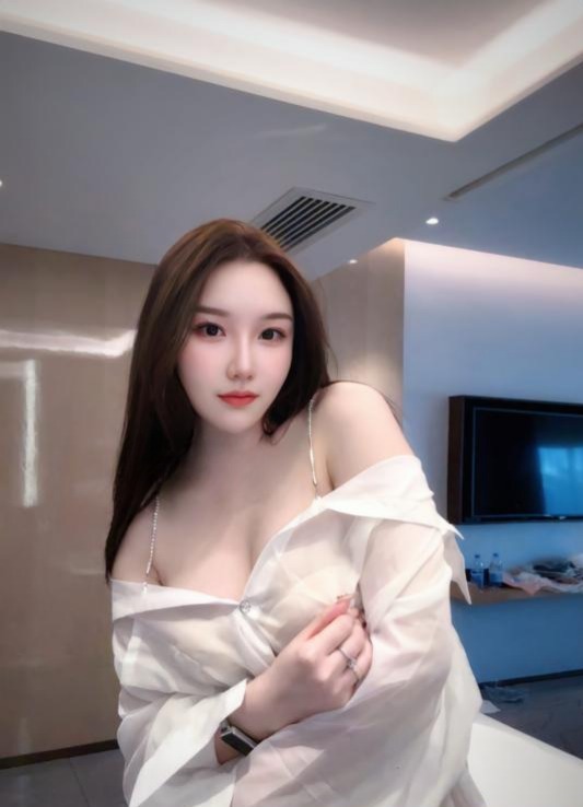 大胸骚骚妹 2 大胸骚骚妹