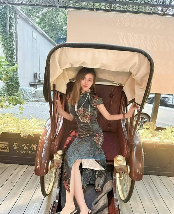 妖娆服务好风骚妹子