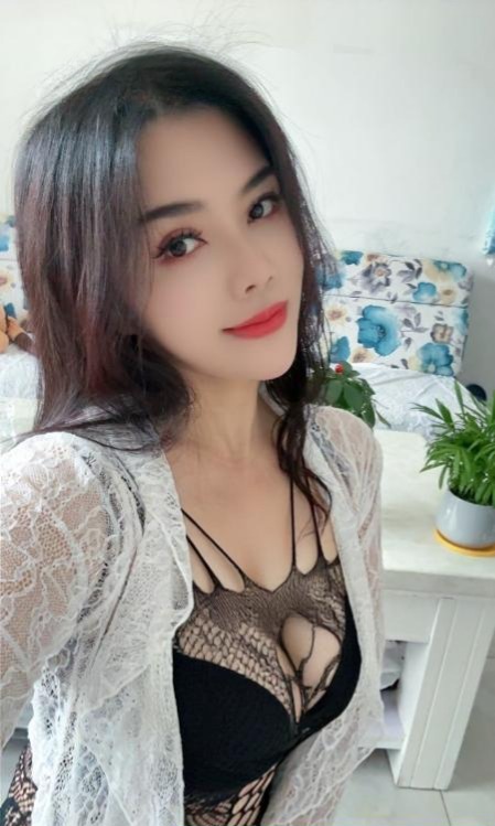 五华大胸泄火御姐琳琪