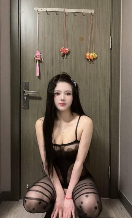 上城肥臀欲女雅琪-51约啪