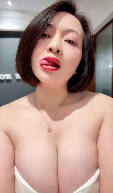 滨江E奶大乳控夏沫 2 滨江E奶大乳控夏沫