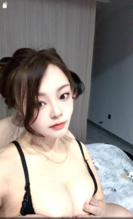 郑州微胖大胸骚少妇