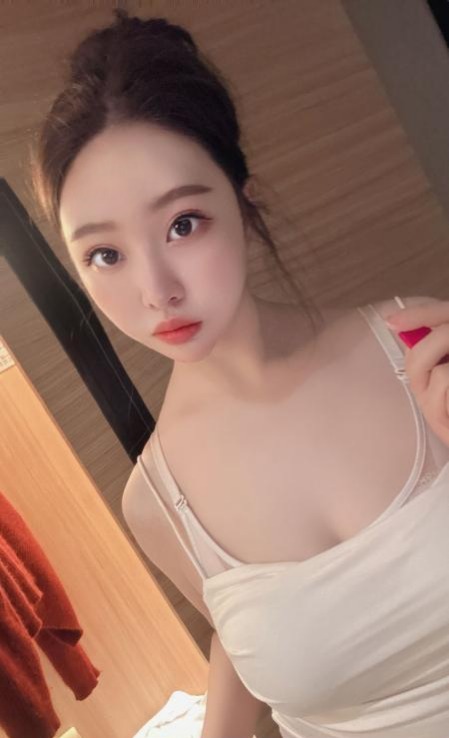 图片[4]-梨形身材紫嫣-51约啪