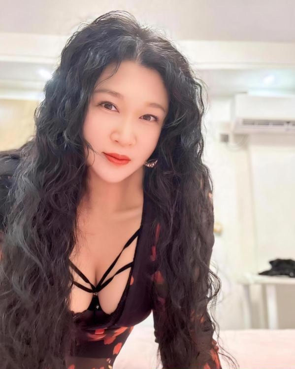 滨江大屁股巨骚熟女-51约啪