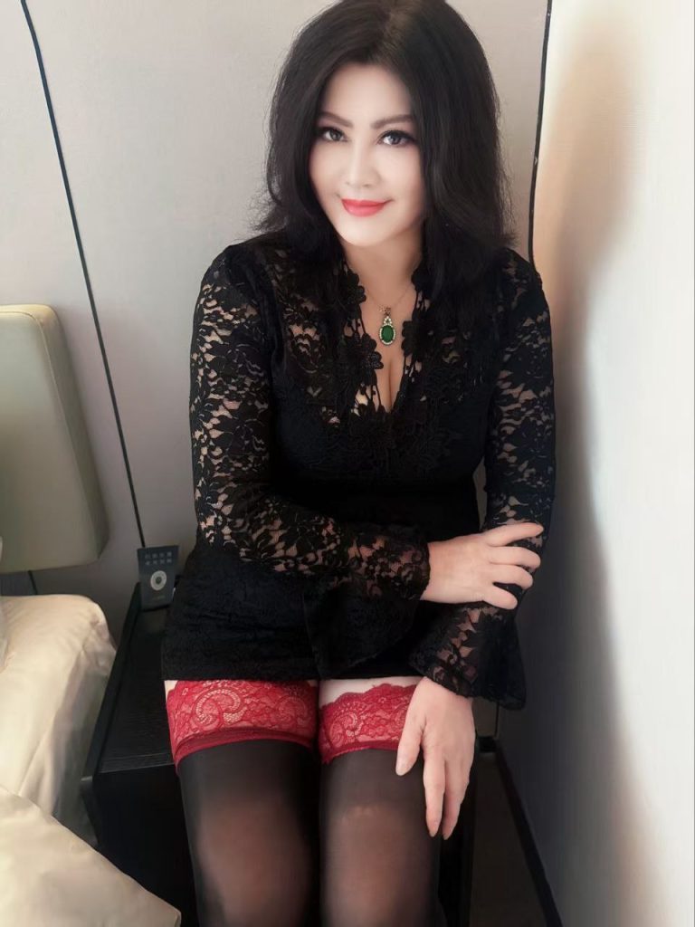 上海虹口潮喷大奶熟女-51约啪