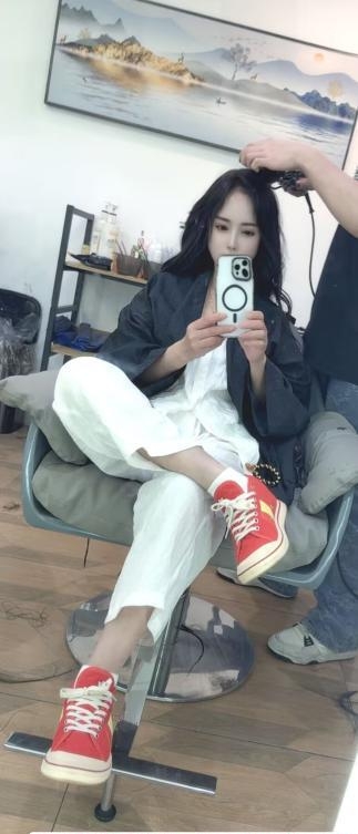 性感肥臀身材的小姐姐 1 性感肥臀身材的小姐姐