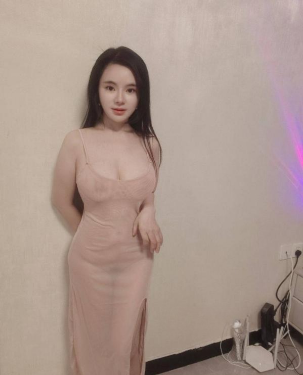 莞式服务大奶李柏朴