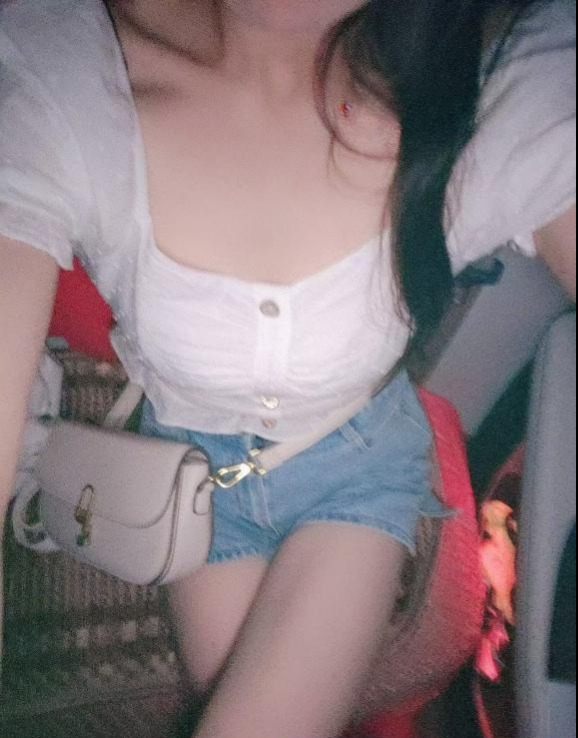 温柔性感的鱼儿姐