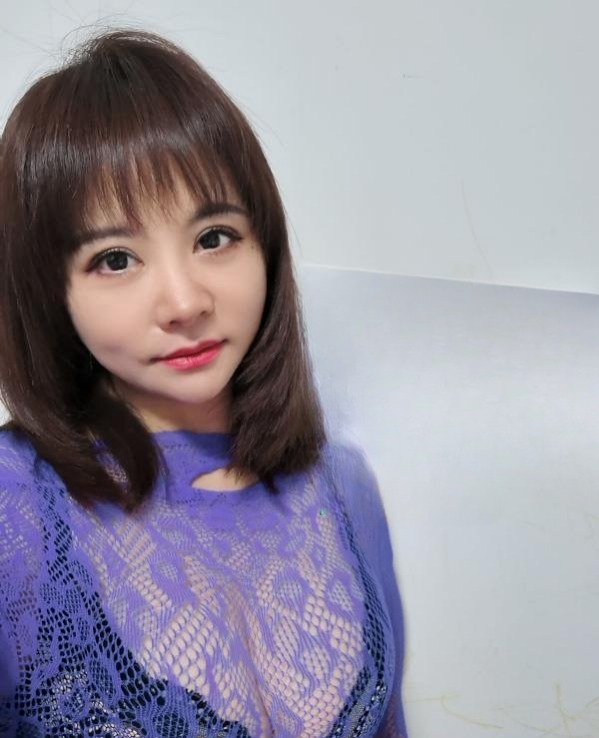 个人风骚大屁股茜妹