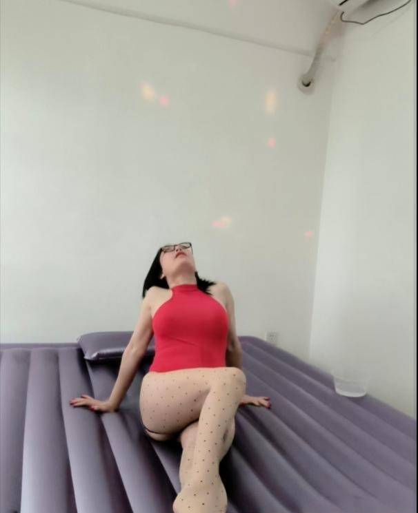 南宁绝活莞式少妇 2 南宁绝活莞式少妇