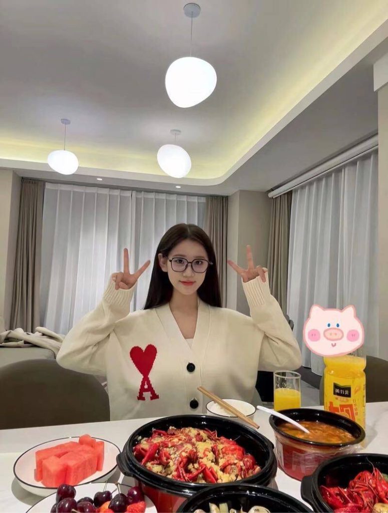 上海高颜值水多小妹妹-51约啪