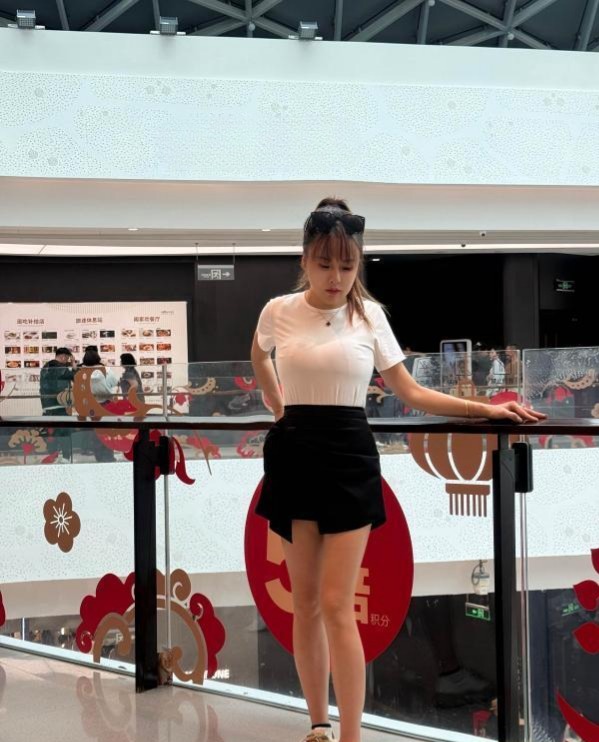 南门大胸御姐G杯 1 南门大胸御姐G杯