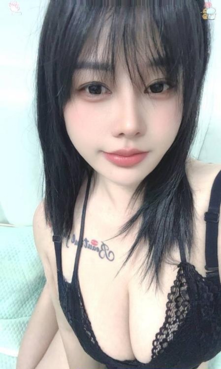 成寿寺性感大胸妹珊儿 1 成寿寺性感大胸妹珊儿