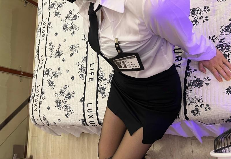 秘书装小乔 - 51约啪-51约啪