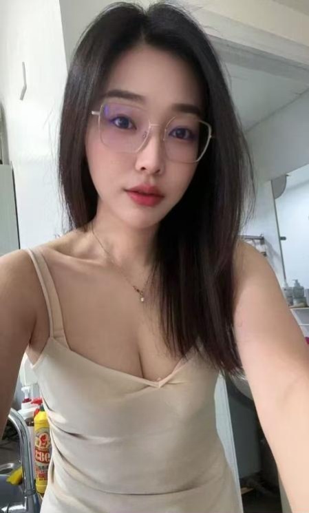 极品多汁美乳可欣