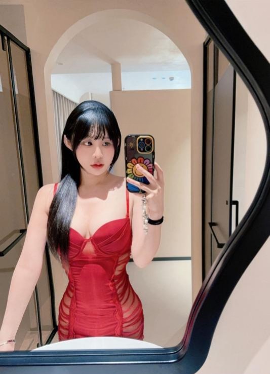 呼市长腿辣妹子团团 2 呼市长腿辣妹子团团