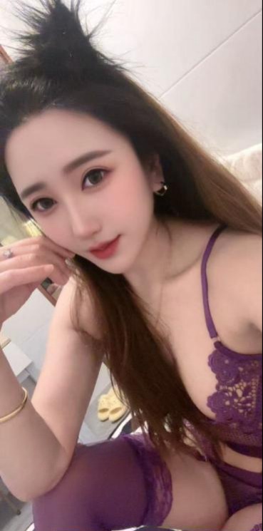 吴中肤白美胸小雪 4 吴中肤白美胸小雪