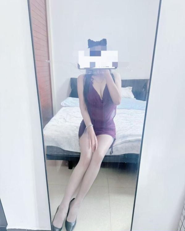 徐东大奶长腿雨墨 2 徐东大奶长腿雨墨