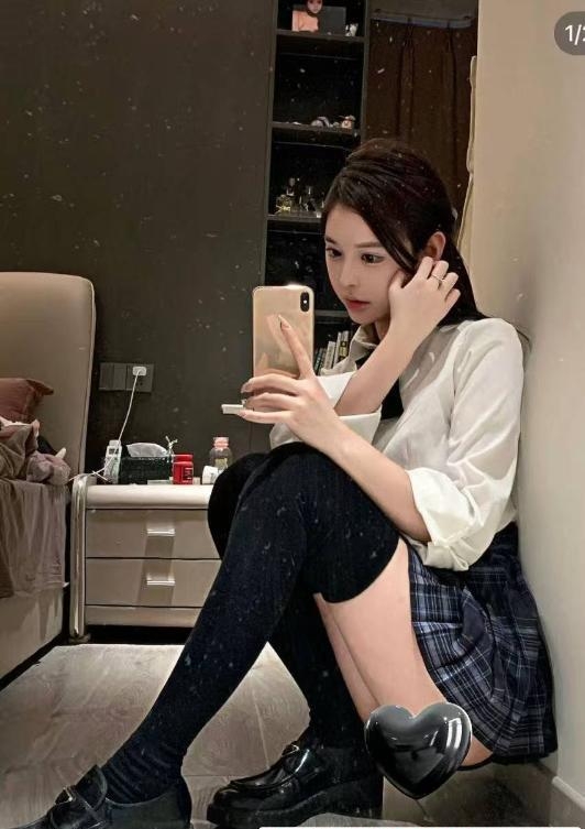 身材好长腿颜值老师-51约啪