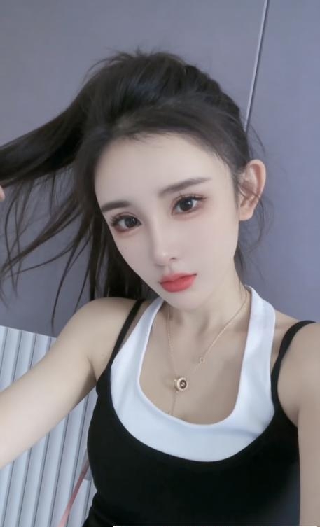 晒布老师苏小小