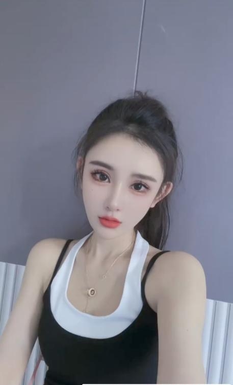 晒布老师苏小小