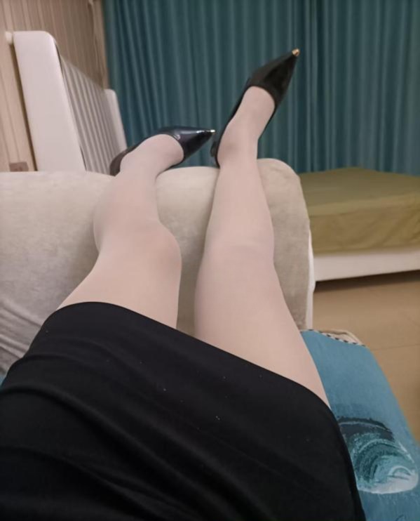 图片[2]-无套性感小久久-51约啪