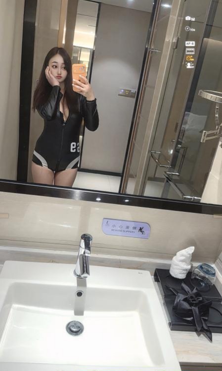 图片[2]-性感美腿小青-51约啪