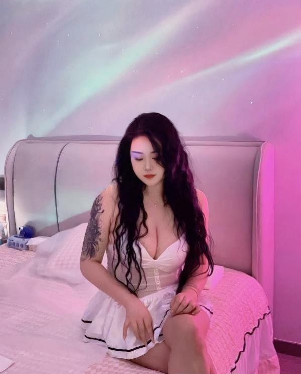 图片[2]-巨乳红唇性感贝贝-51约啪