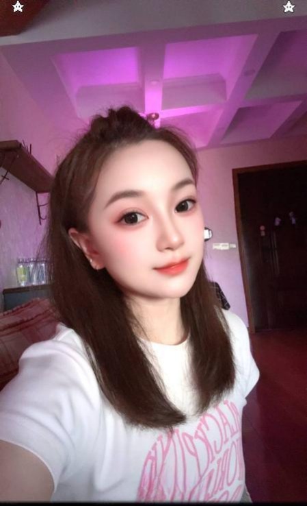 服务控大胸翘臀苏沫