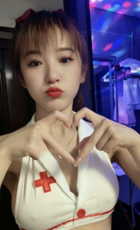 娇小型骚女小艾艾-51约啪