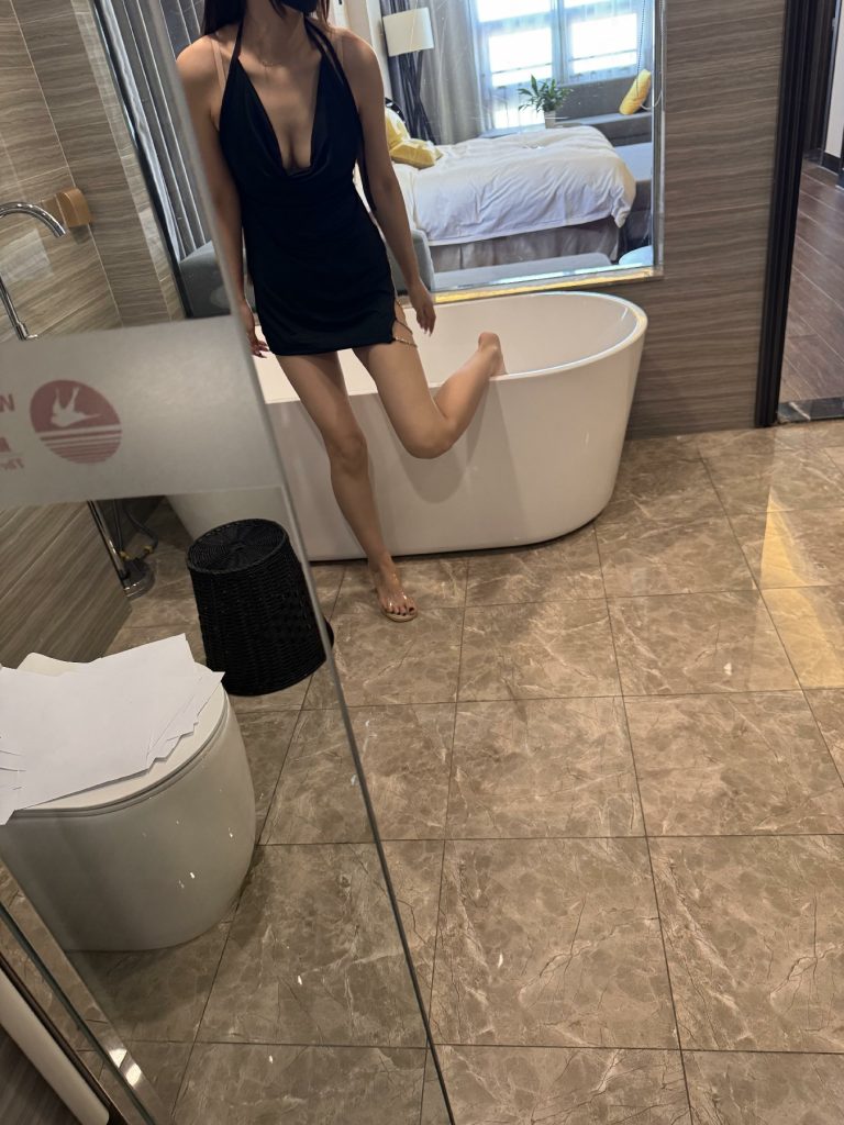 苗条模特莹莹老师-51约啪