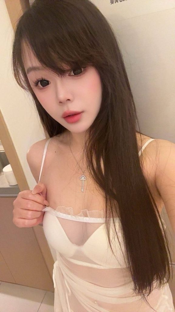 成都天府二街年轻骚妹-51约啪