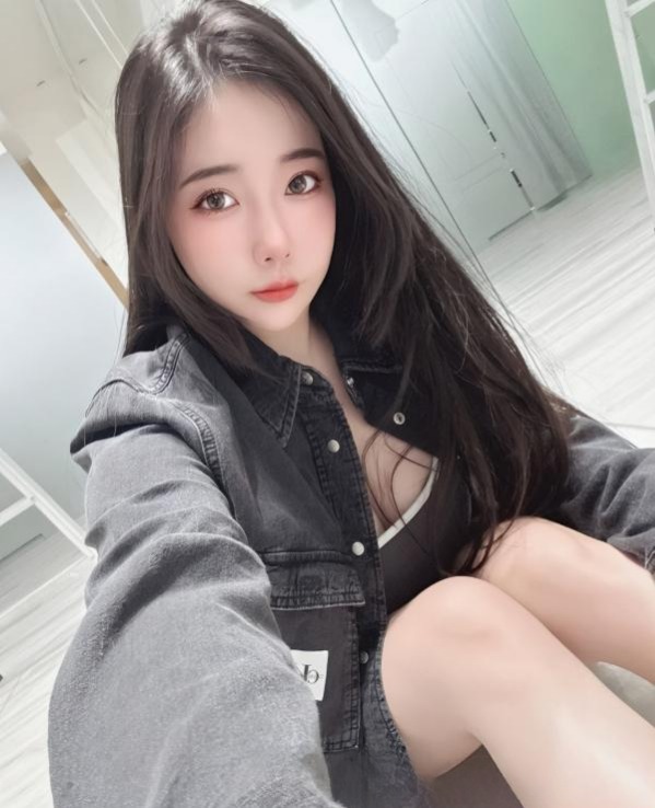 沙区嫩妹岚岚-51约啪