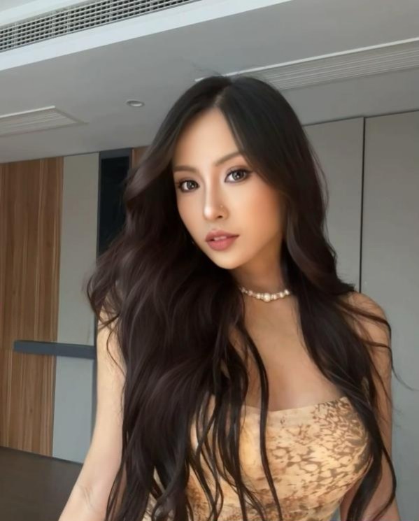 爱运动的蜜桃臀小妖精 1 爱运动的蜜桃臀小妖精