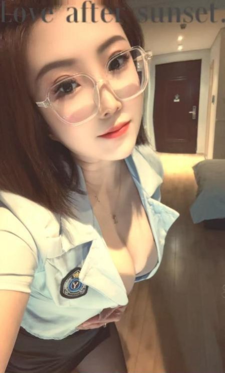 青岛戴眼镜的小骚货-51约啪