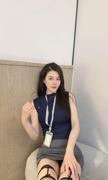 图片[3]-大长腿翘臀小女人-51约啪