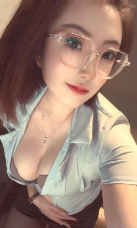 图片[3]-青岛戴眼镜的小骚货-51约啪