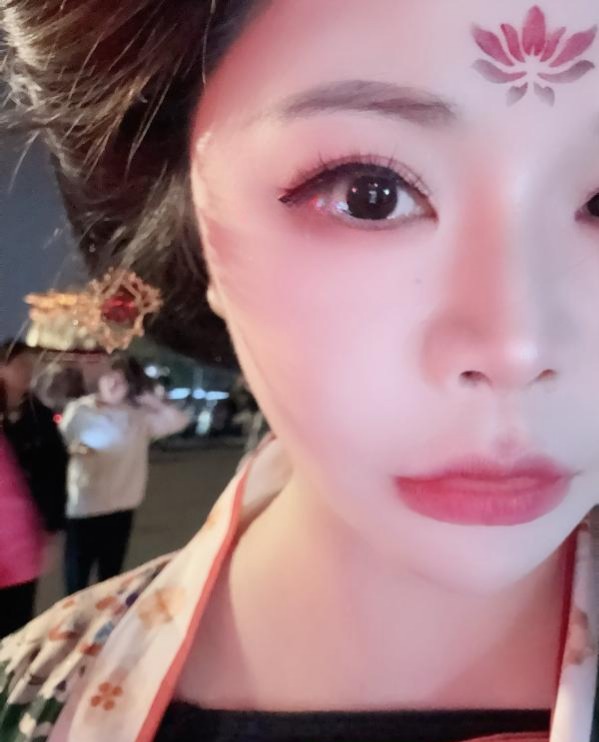 江岸大胸热情妹子-51约啪
