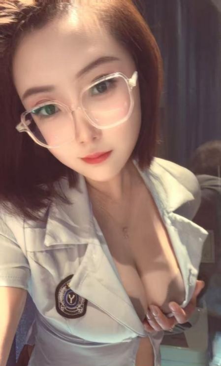 图片[2]-青岛戴眼镜的小骚货-51约啪