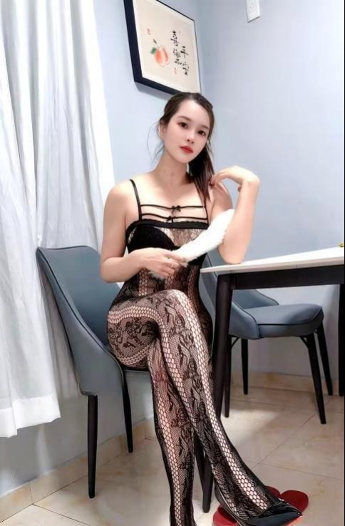 上城诱惑美腿开心果-51约啪