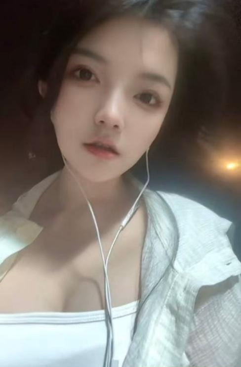 图片[3]-火辣大胸风情靓妹-51约啪